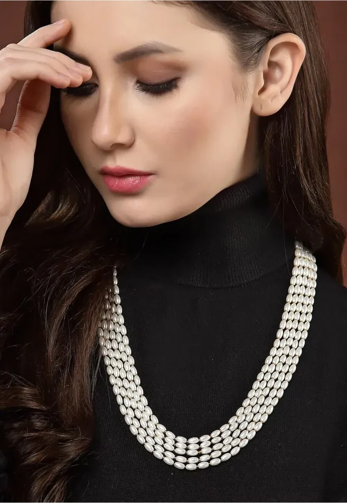 Pearl layered necklaces: Timeless Elegance for Modern Style Pearl layered necklaces: Timeless Elegance for Modern Style